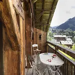 Pags Apartament Châtel